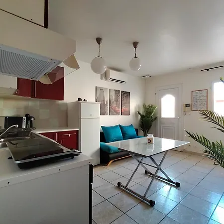 Apartment Independant - - Les Routes